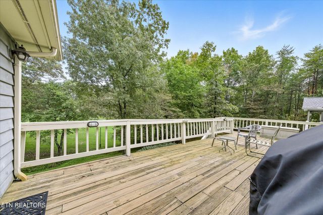 34 Beachwood Lane, Crossville, TN 38558