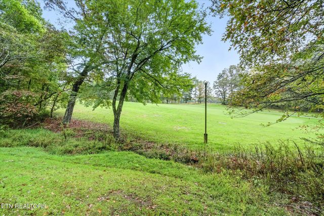 34 Beachwood Lane, Crossville, TN 38558