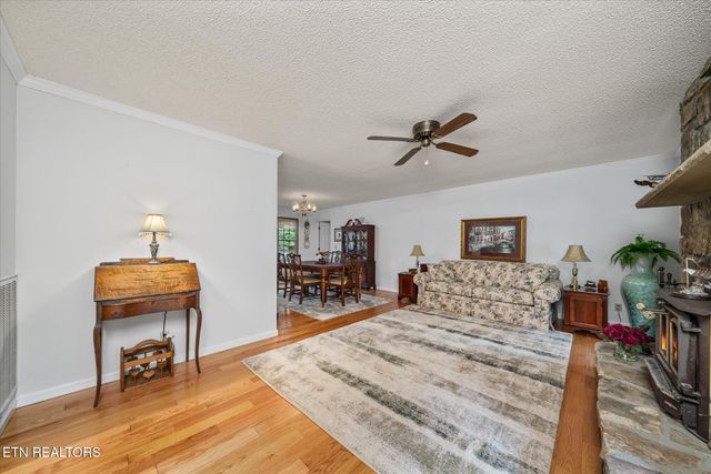 34 Beachwood Lane, Crossville, TN 38558