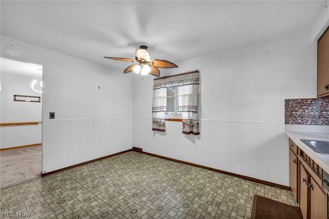 24560 Stephen Avenue, Euclid, OH 44123