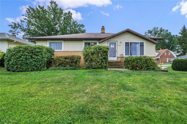 24560 Stephen Avenue, Euclid, OH 44123