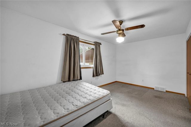 24560 Stephen Avenue, Euclid, OH 44123