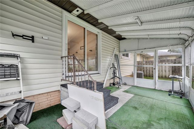 24560 Stephen Avenue, Euclid, OH 44123