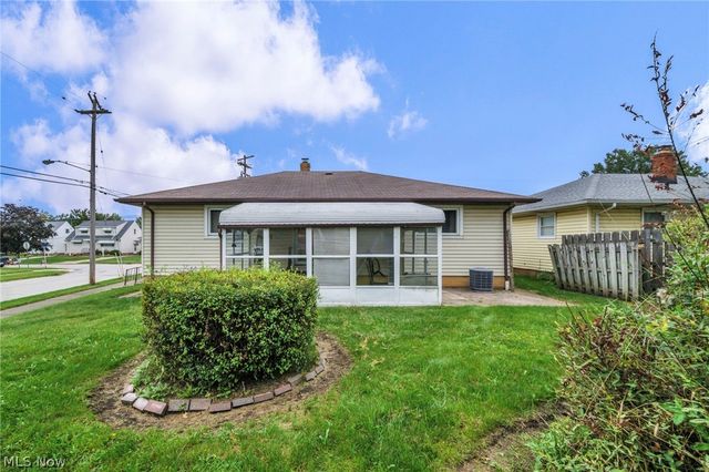 24560 Stephen Avenue, Euclid, OH 44123