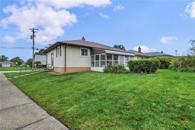 24560 Stephen Avenue, Euclid, OH 44123