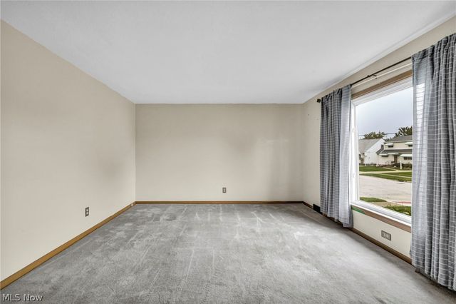 24560 Stephen Avenue, Euclid, OH 44123