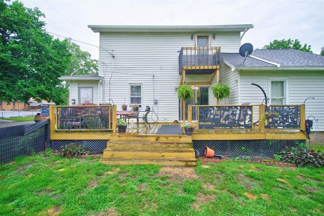 663 Oakhill Avenue, Jackson, MI 49201