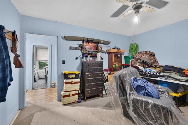 663 Oakhill Avenue, Jackson, MI 49201