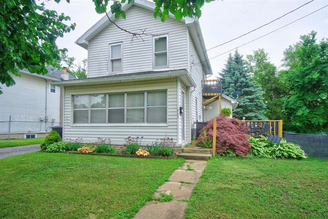 663 Oakhill Avenue, Jackson, MI 49201