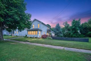 663 Oakhill Avenue, Jackson, MI 49201