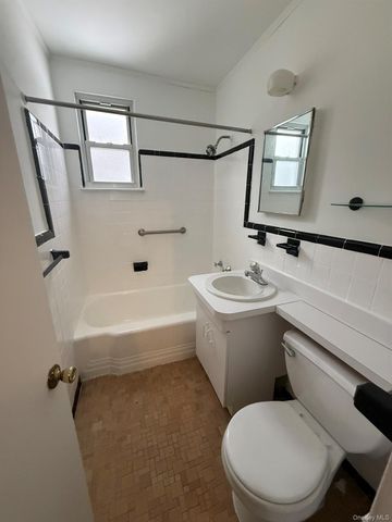 175 Bryant Avenue 1J, White Plains, NY 10605