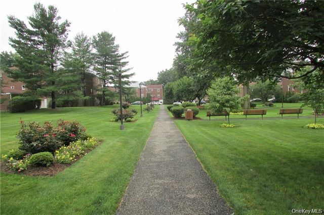 175 Bryant Avenue 1J, White Plains, NY 10605