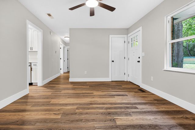 217 Tupperway Drive, Summerville, SC 29483