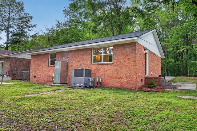 217 Tupperway Drive, Summerville, SC 29483