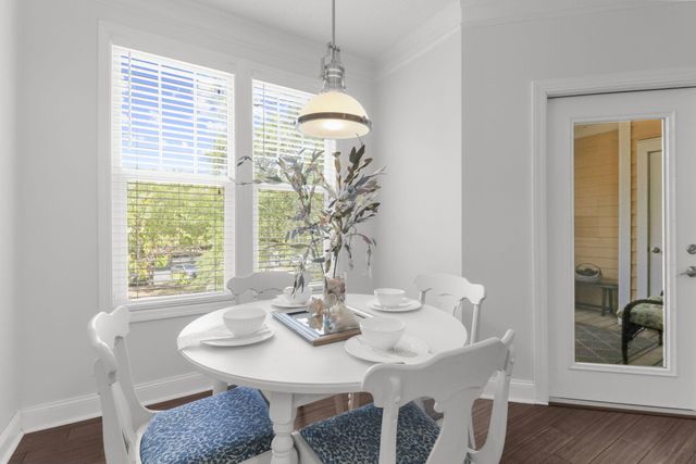 1925 Chatelain Way, Mount Pleasant, SC 29464