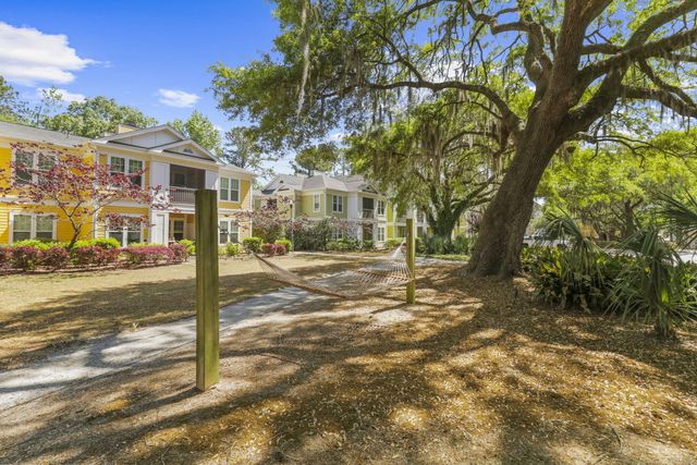 1925 Chatelain Way, Mount Pleasant, SC 29464