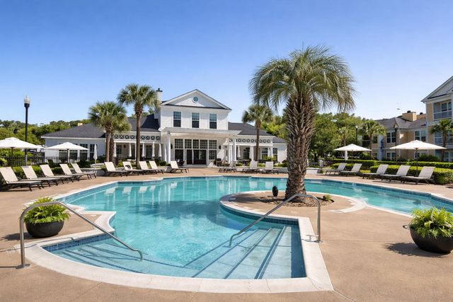 1925 Chatelain Way, Mount Pleasant, SC 29464
