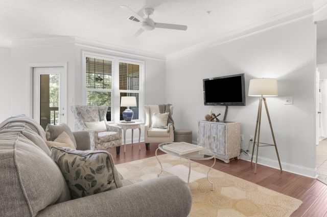 1925 Chatelain Way, Mount Pleasant, SC 29464