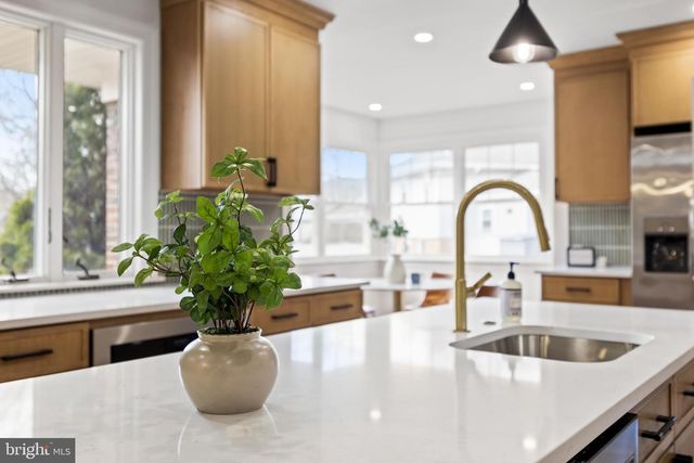 206 HAMPTON RD, Haddon Township, NJ 08108