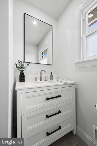 206 HAMPTON RD, Haddon Township, NJ 08108