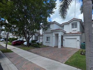 11525 NW 71st Street, Doral, FL 33178