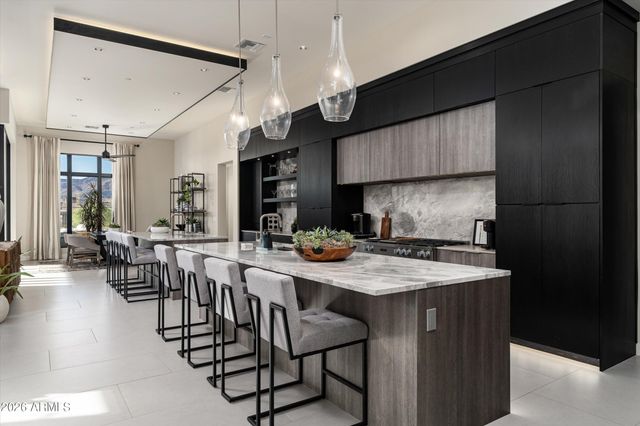 37200 N CAVE CREEK Road 1059, Scottsdale, AZ 85262