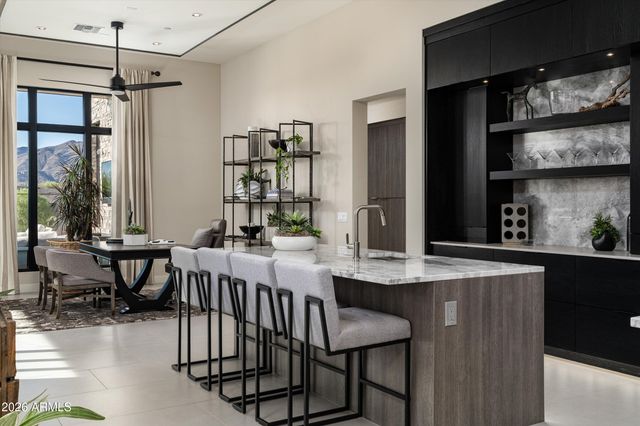37200 N CAVE CREEK Road 1059, Scottsdale, AZ 85262