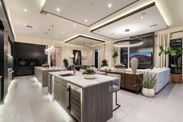 37200 N CAVE CREEK Road 1059, Scottsdale, AZ 85262