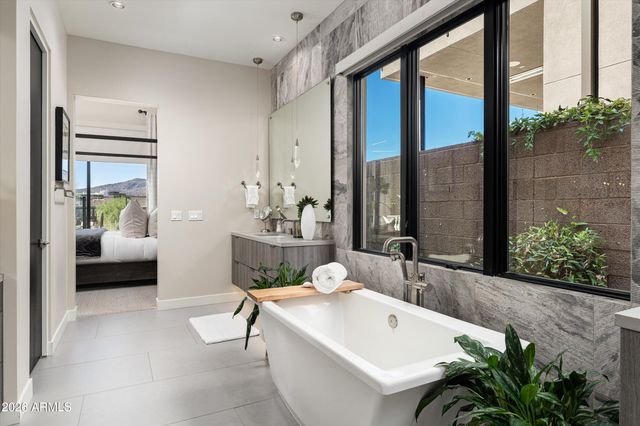 37200 N CAVE CREEK Road 1059, Scottsdale, AZ 85262