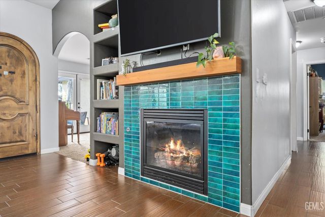 14504 Harbor Isle Way, Bakersfield, CA 93314