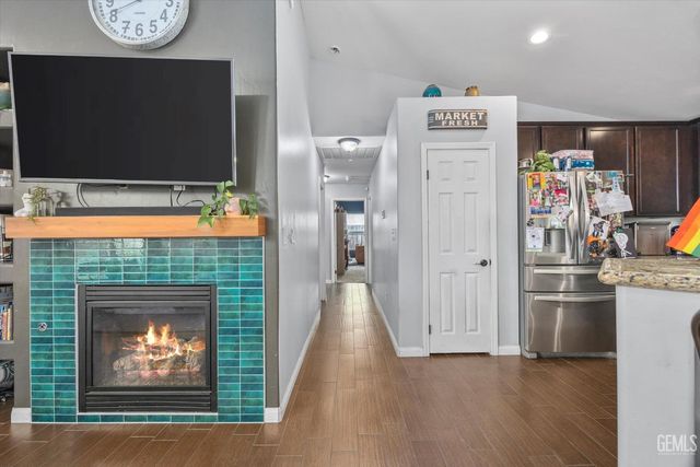 14504 Harbor Isle Way, Bakersfield, CA 93314