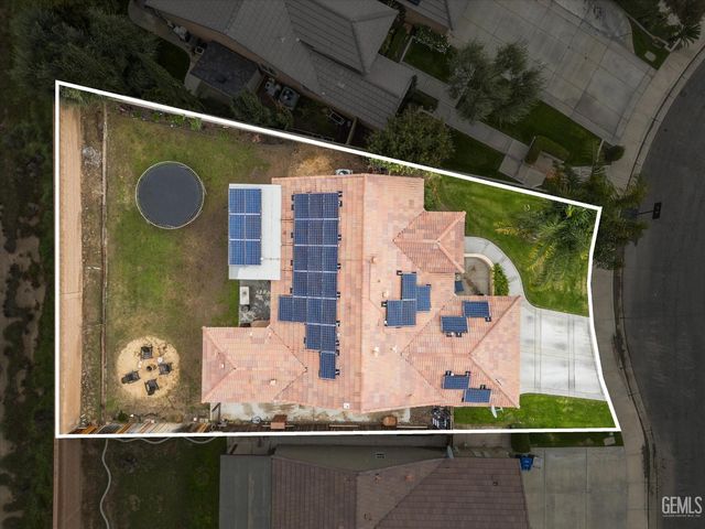 14504 Harbor Isle Way, Bakersfield, CA 93314