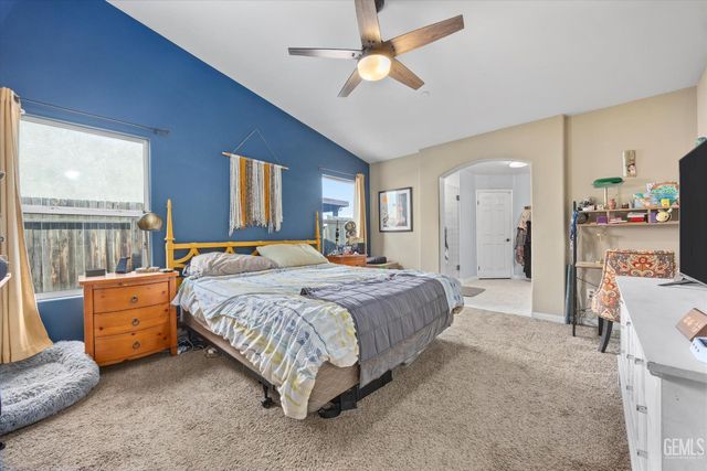 14504 Harbor Isle Way, Bakersfield, CA 93314