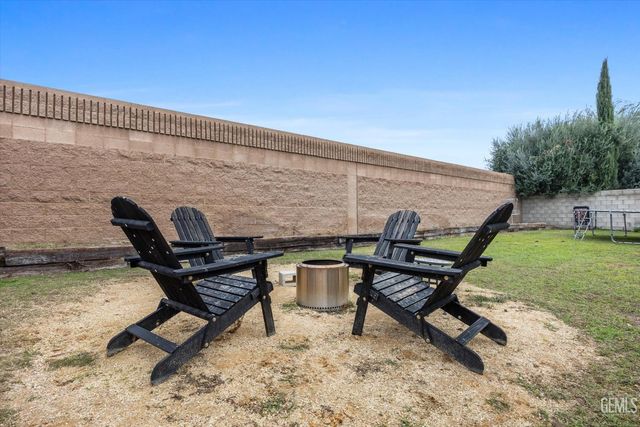 14504 Harbor Isle Way, Bakersfield, CA 93314