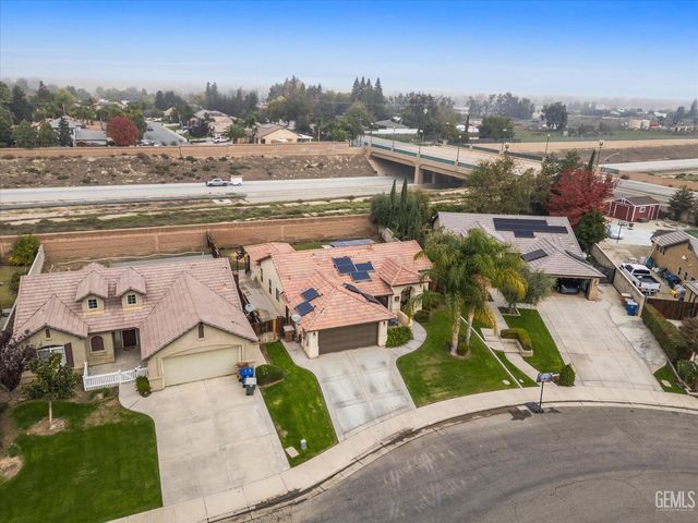14504 Harbor Isle Way, Bakersfield, CA 93314