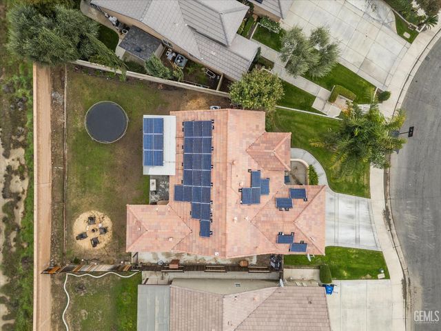 14504 Harbor Isle Way, Bakersfield, CA 93314