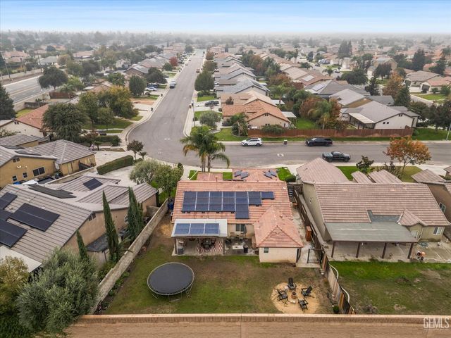 14504 Harbor Isle Way, Bakersfield, CA 93314