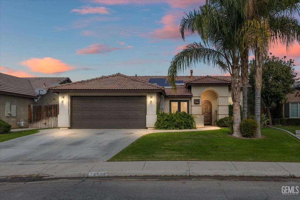 14504 Harbor Isle Way, Bakersfield, CA 93314