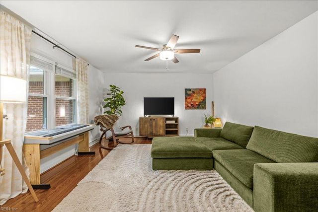 329 Old DR, Chesapeake, VA 23322