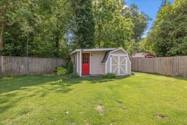 329 Old DR, Chesapeake, VA 23322