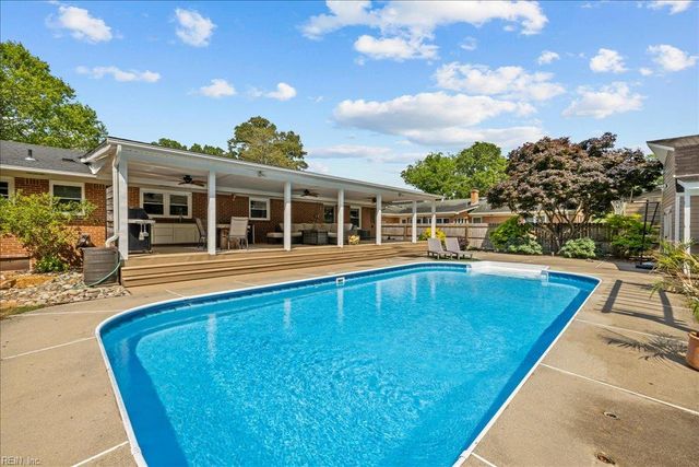 329 Old DR, Chesapeake, VA 23322