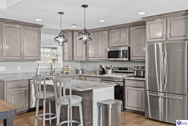 213 Elegance Way, Elizabethtown, KY 42701