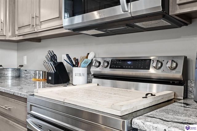 213 Elegance Way, Elizabethtown, KY 42701