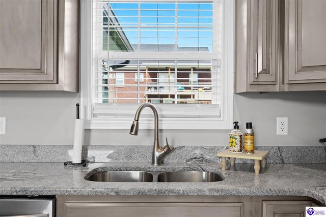 213 Elegance Way, Elizabethtown, KY 42701