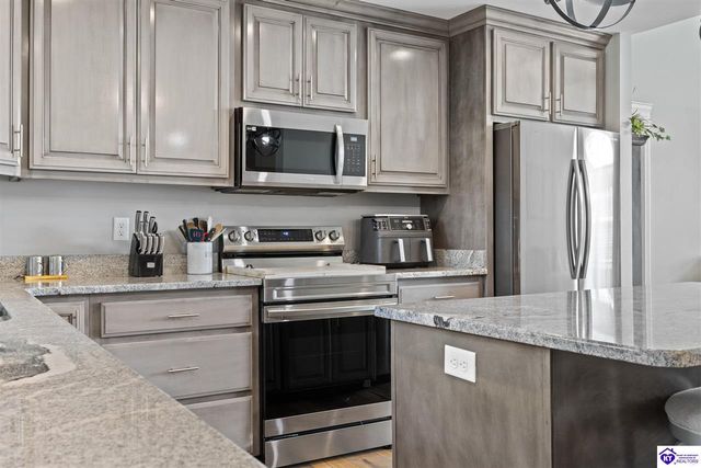 213 Elegance Way, Elizabethtown, KY 42701