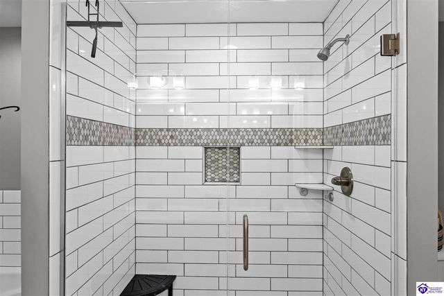 213 Elegance Way, Elizabethtown, KY 42701