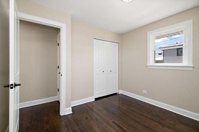 8356 Sayre Avenue, Burbank, IL 60459