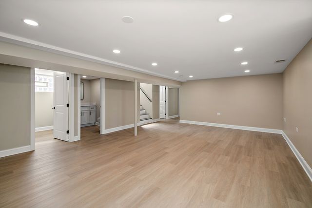 8356 Sayre Avenue, Burbank, IL 60459