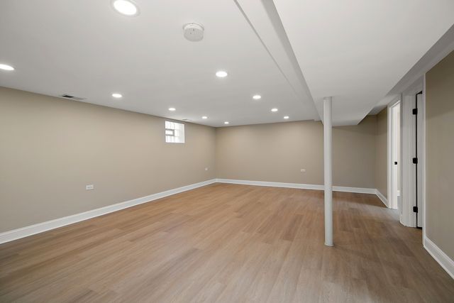 8356 Sayre Avenue, Burbank, IL 60459