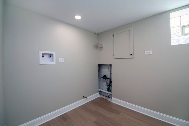 8356 Sayre Avenue, Burbank, IL 60459